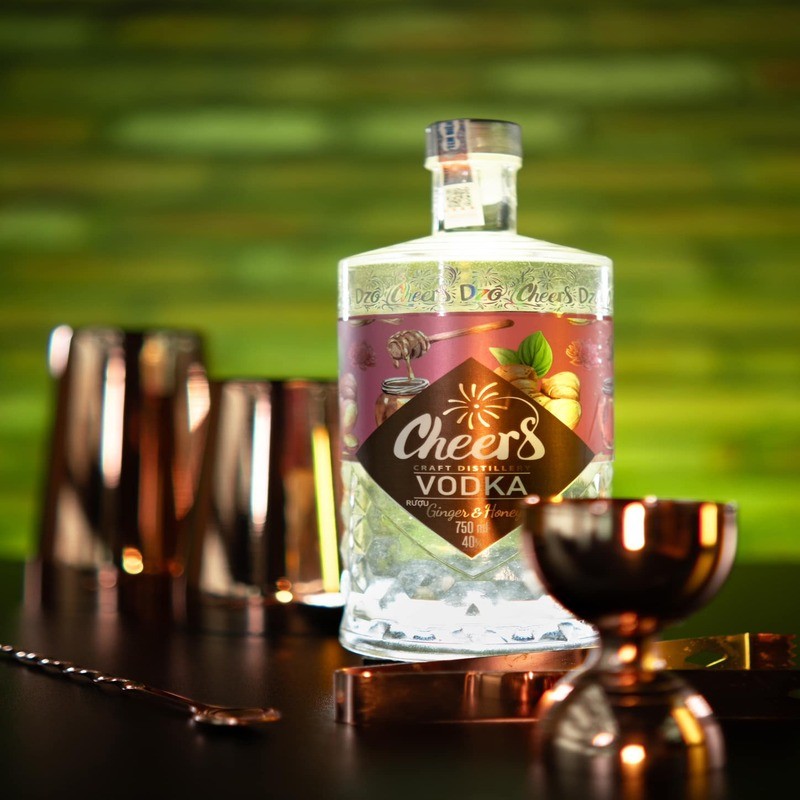 Rượu Cheers Vodka Ginger & Honey 750ml - 40%